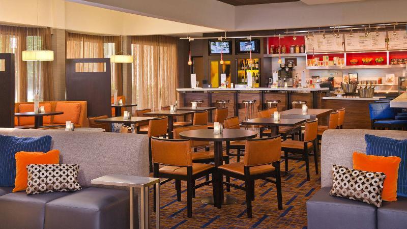 Hotel Courtyard By Marriott Raleigh Midtown Exterior foto
